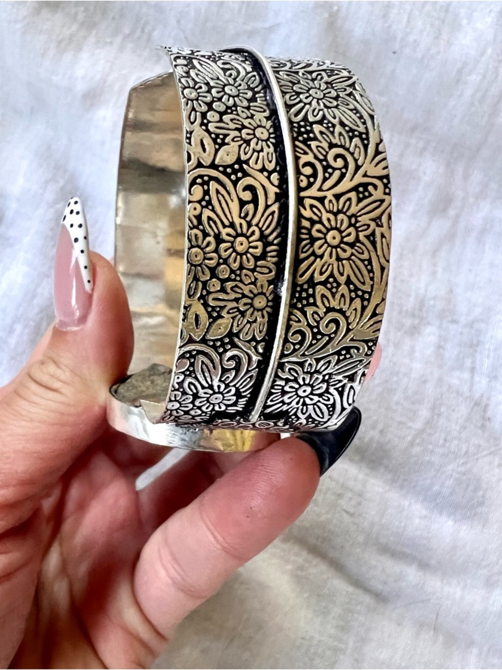 925 AMMONITE Fossil Past Lives Embossed Cuff Bracelet - Picture 6 of 8